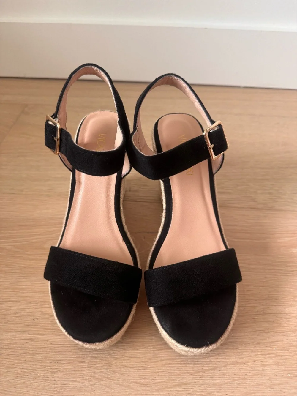 Vicki Vicki Black Velvet Strap Espadrille Wedge Sandals Platform Size 6.5